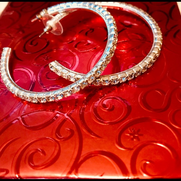 Hoop earrings - Picture 2 of 3